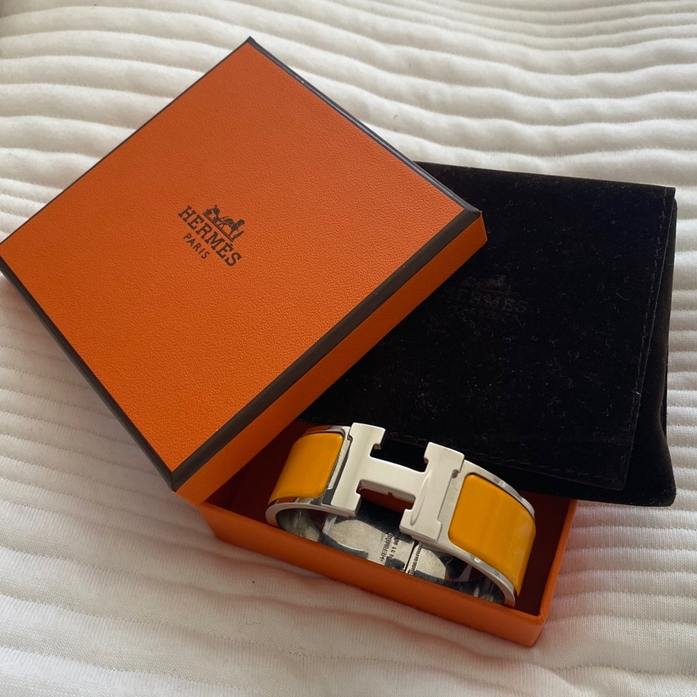 Hermes wide Clic Clac H bracelet in Jaune Madras and Silver